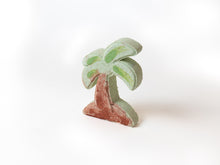 Load image into Gallery viewer, Palm Tree Bathbomb
